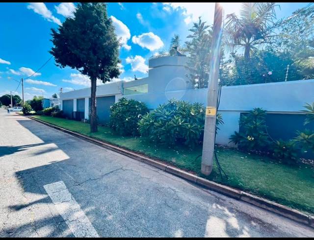 3 BEDROOM FREESTANDING FOR SALE IN BIRCHLEIGH